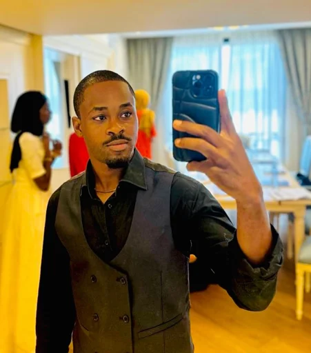 Chat me on Instagram  icon